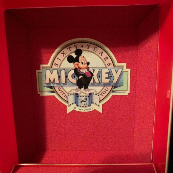 Disney Christmas 2025 Lil Rin Rin Plush Badge Red New